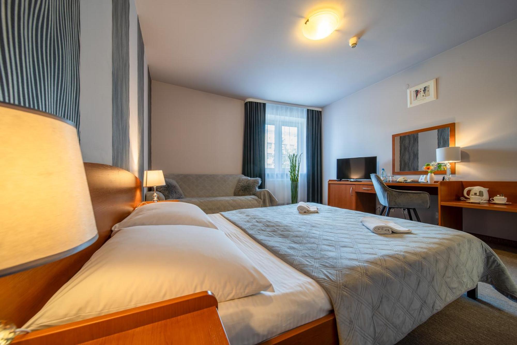 Hotel Gromada Radom Centrum Luaran gambar