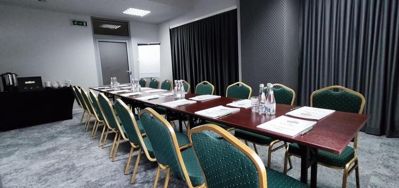 Hotel Gromada Radom Centrum Luaran gambar