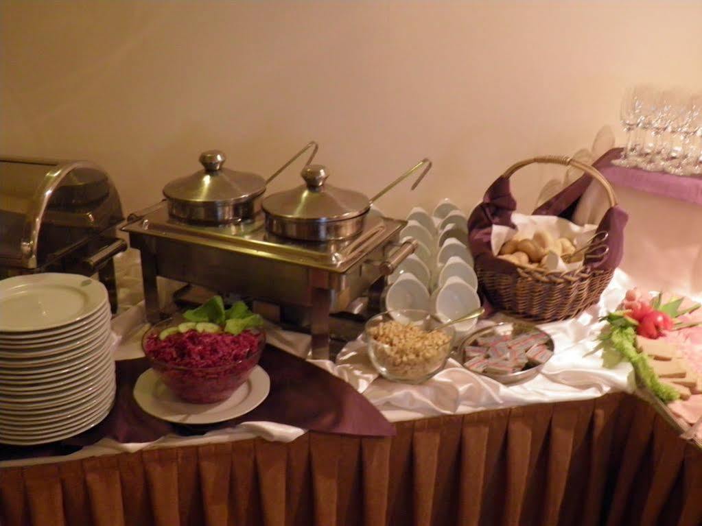 Hotel Gromada Radom Centrum Luaran gambar