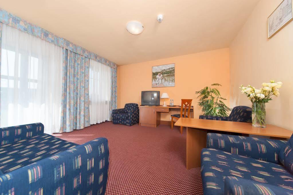 Hotel Gromada Radom Centrum Luaran gambar